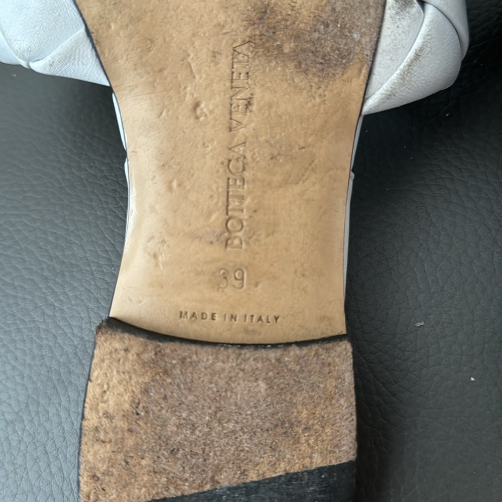Bottega white sandals - Picture 2 of 3